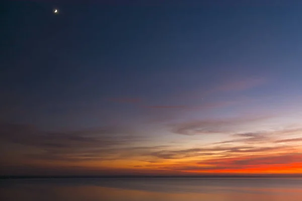 Sunset in Balaton at Balatonakarattya in winter time — Stock Photo, Image