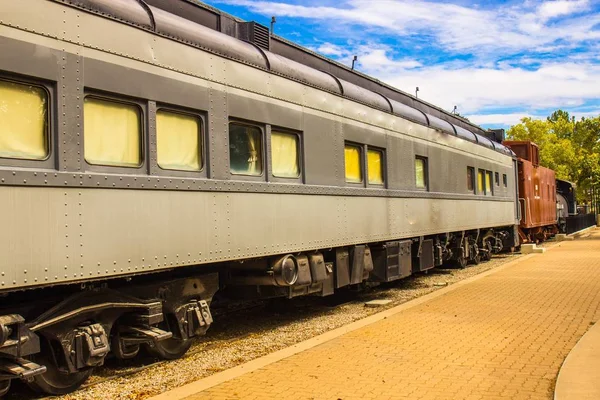 Vintage Vagón Pasajeros Del Ferrocarril Lado Del Ferrocarril — Foto de Stock