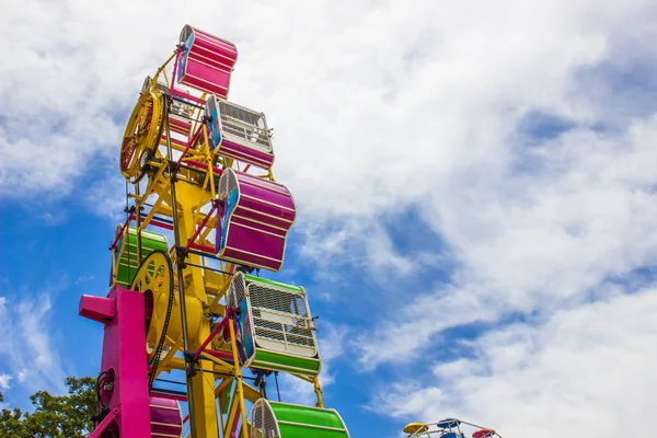 Νηματοποίηση βόλτα στο τοπικό County Fair — Φωτογραφία Αρχείου