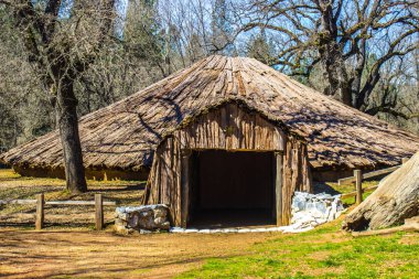 Kızılderili Roundhouse giriş kapısı