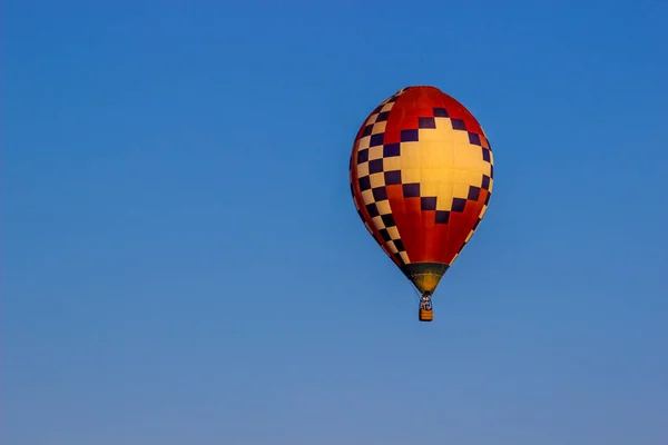 Balão de ar quente em forma oval — Fotografia de Stock