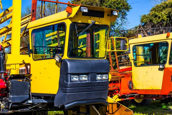 Cabs On Heavy Duty Construction Equipment