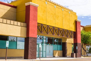 Blok Çıkışı Olan Başarısız Ticari Bina