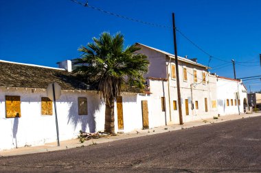 Terk Edilmiş Bina Bir Blok Uzun