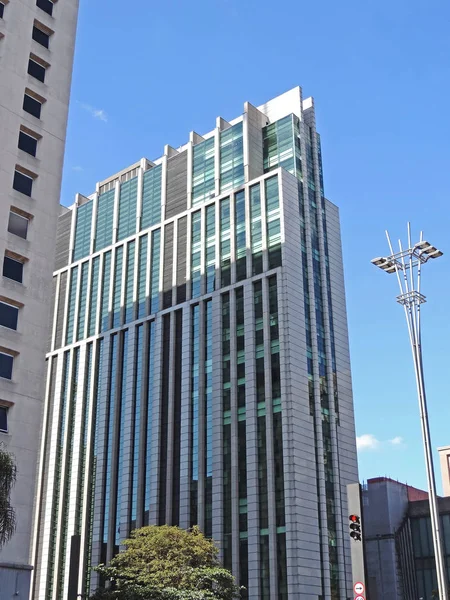 Edificio corporativo moderno — Foto de Stock
