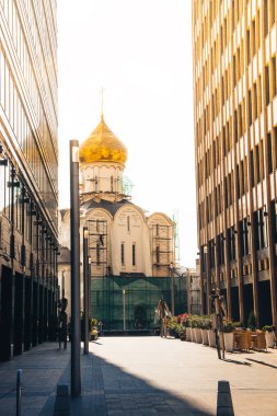 Moskova, Rusya - 26 Ağustos 2017: iki arasında St. Nicholas Kilisesi