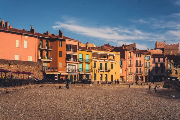 Красочные Фасады Пляжных Домов Collioure — стоковое фото