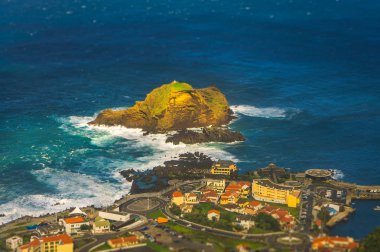 Miradouro da Santa 'dan Porto Moniz' e bakın.