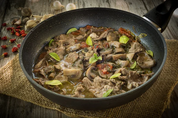 Meat and mushroom stew — Stock Photo, Image