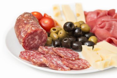 Çeşitli meze tabağı