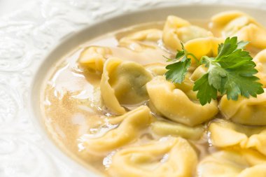 İtalyan Tortelli suyu fincan