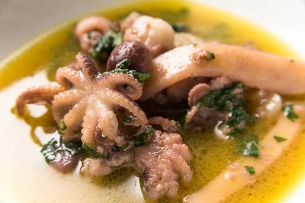 Octopus Cooked Wet Mediterranean Cuisine — Stock Photo, Image
