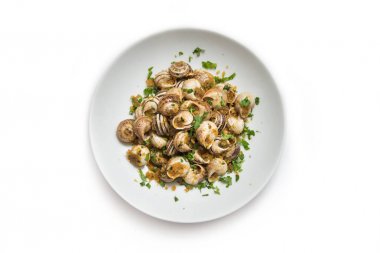 Gratine salyangoz, Sardunyalı yiyecek çanak