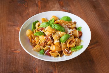 Yahni soslu makarna çeşitleri