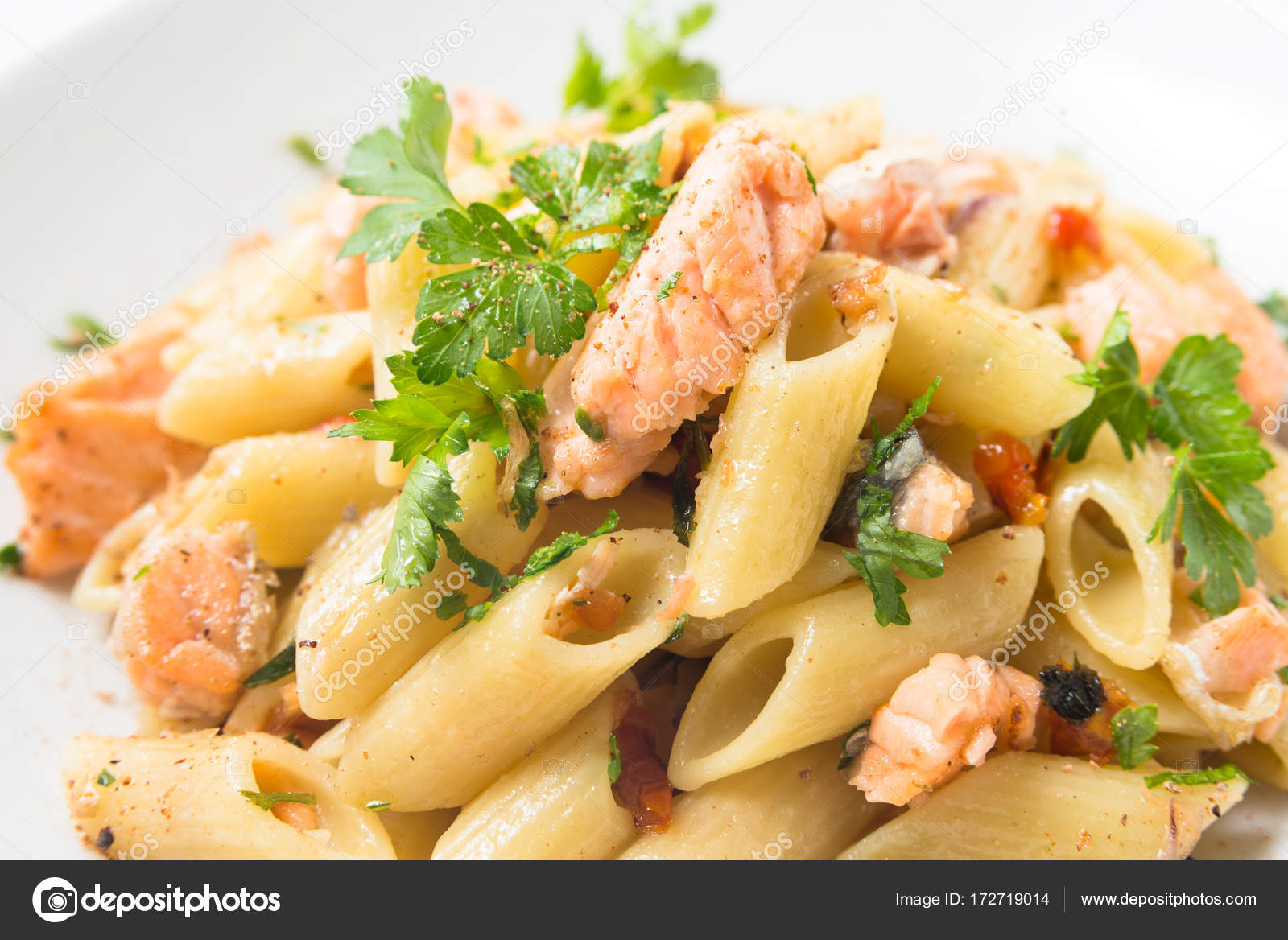 Penne Salmone – Somonlu Makarna Penne Salmone – Somonlu Makarna