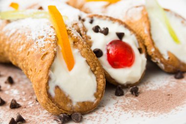 Sicilya Cannoli, İtalyan tatlı