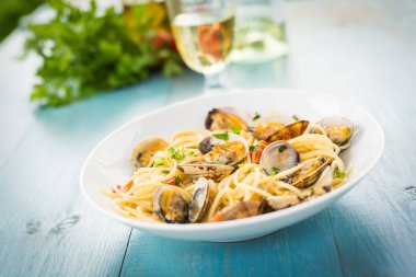 Spagetti istiridye ve maydanoz, Akdeniz mutfağı 