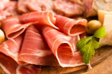 Prosciutto Crudo, İtalyan jambon dilimlenmiş 
