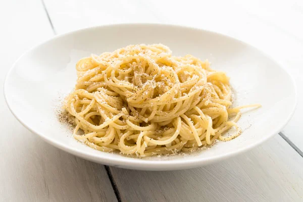 Schotel Van Cacio Pepe Pasta Typisch Italiaans Recept — Stockfoto