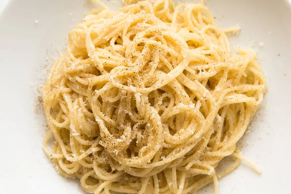 Schotel Van Cacio Pepe Pasta Typisch Italiaans Recept — Stockfoto