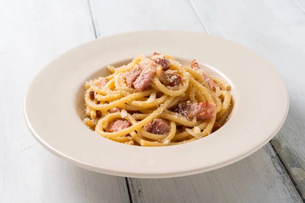 Bucatini Alla Gricia Typowy Przepis Włoskiego Makaronu Guanciale Pecorino — Zdjęcie stockowe