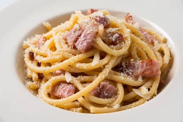 Bucatini Allá Gricia Receta Típica Pasta Italiana Con Guanciale Pecorino — Foto de Stock