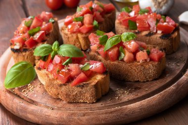 Lezzetli otantik bruschetta, İtalyan yemeği. 