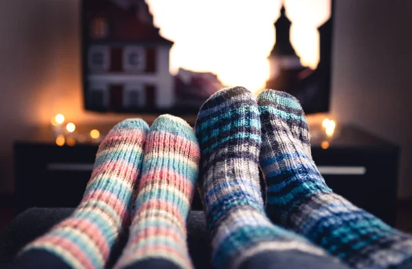 Cozy Woolen Socks Couple Watching Winter Man Woman Using Online — Stock Photo, Image