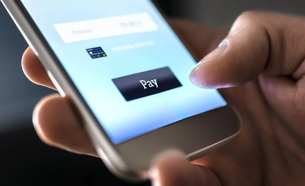 Płatność Mobilna Pomocą Aplikacji Portfelowej Bezprzewodowej Technologii Nfc Człowiek Płaci — Zdjęcie stockowe