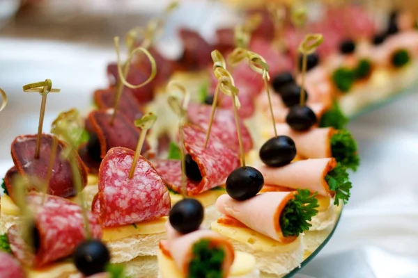 Meze kanepeler