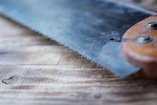 Working Vintage Saw Tool Lying Wooden Surface — Stock Photo, Image