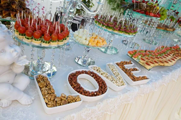 Snack Leggeri Gustosi Tavolo Buffet — Foto Stock