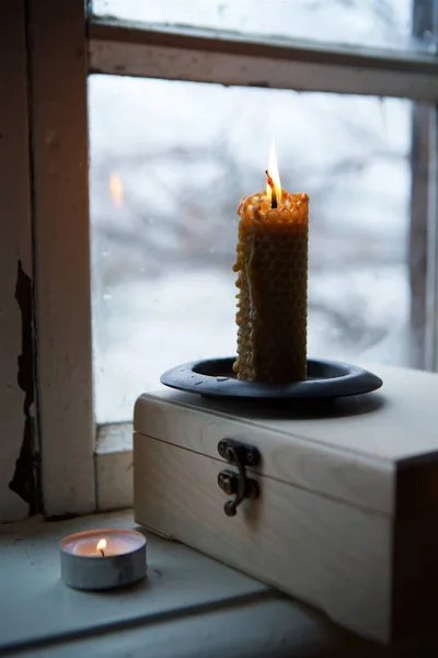 Burning Candle Made Hands Honeycomb — Stock Photo, Image