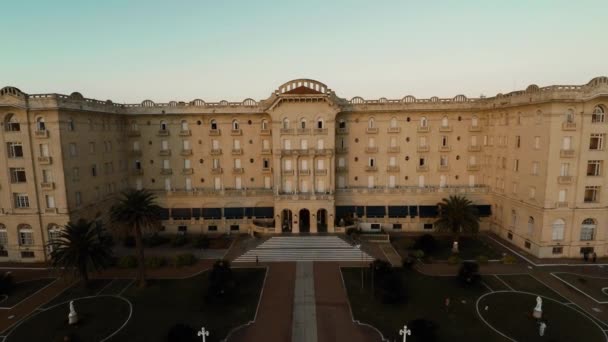Piriapolis の高級ホテル — ストック動画