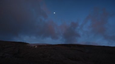 Zaman atlamalı gecesine dönüm alacakaranlık