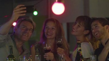 akşam yemeği arkadaşlar