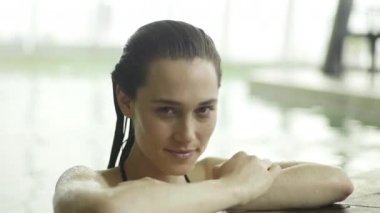 genç kadın rahatlatıcı Spa