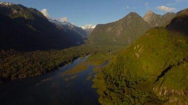   dağlar ve fiyort Patagonia, Şili
