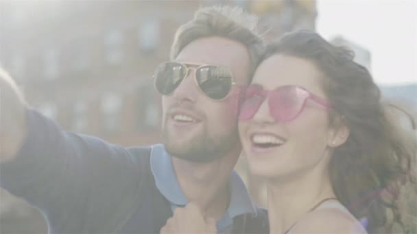 Paio Viaggiatori New York Trascorrono Felicemente Del Tempo — Video Stock