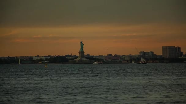 Vrijheidsbeeld in New York, — Stockvideo