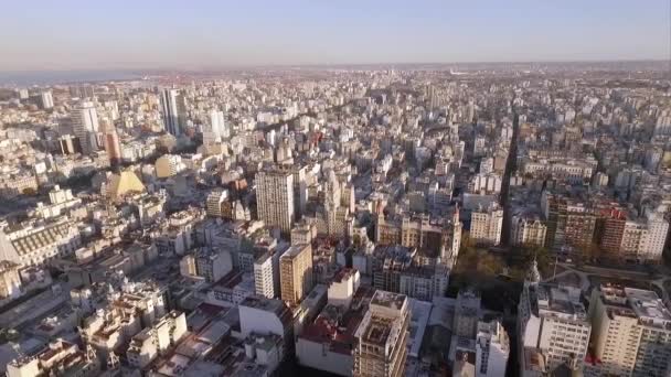 広大なブエノスアイレス、アルゼンチンの中心にパラシオ バローロ — ストック動画