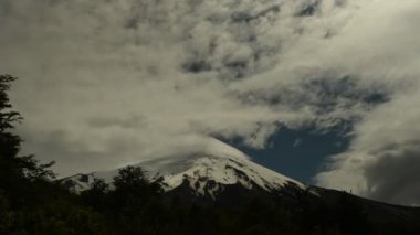   Osorno en yüksek yanardağ Şili