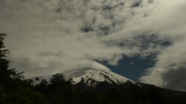Gipfel des Osorno-Vulkans in Chile — Stockvideo