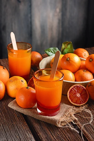 Orangensaft aus Sizilien — Stockfoto