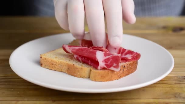 Preparando Sanduíche Com Presunto Mussarela Comida Italiana Close — Vídeo de Stock