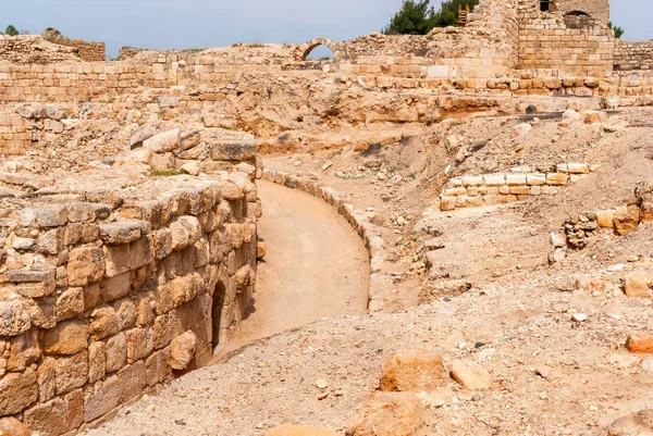 View of the ruins of the ancient castle — Stock Photo, Image