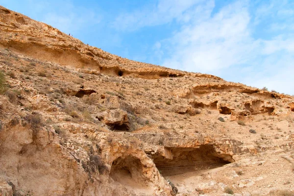 Wadi Qelt nel deserto della Giudea intorno al monastero ortodosso di San Giorgio — Foto Stock