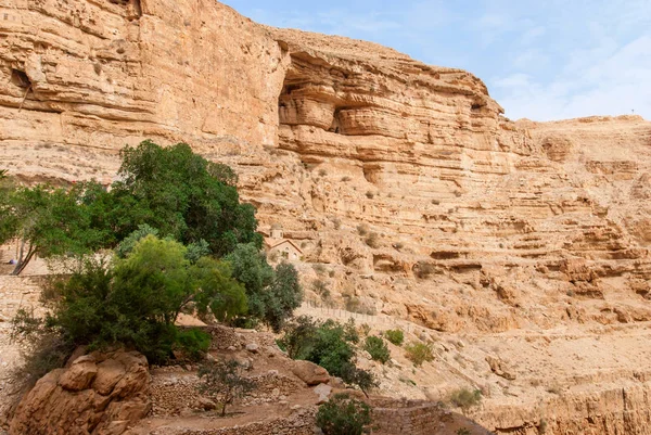 Wadi Qelt in Judean desert around St. George Orthodox Monastery — Stock Photo, Image