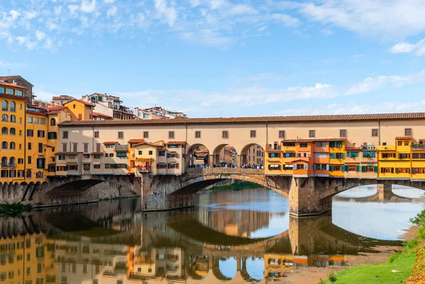 Bela vista da ponte Ponte Vecchio, Florença, Itália — Fotografia de Stock