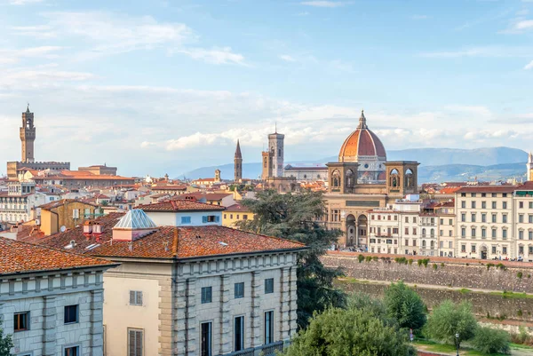 Bela vista sobre hart da incrível cidade de Florença e da Cathedra — Fotografia de Stock